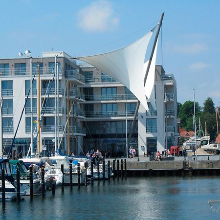 Apartment 12 - "Silbermoewe I" - Blickrichtung Yacht- Und Binnenhafenoffenes Meer 엑케른포르데 외부 사진